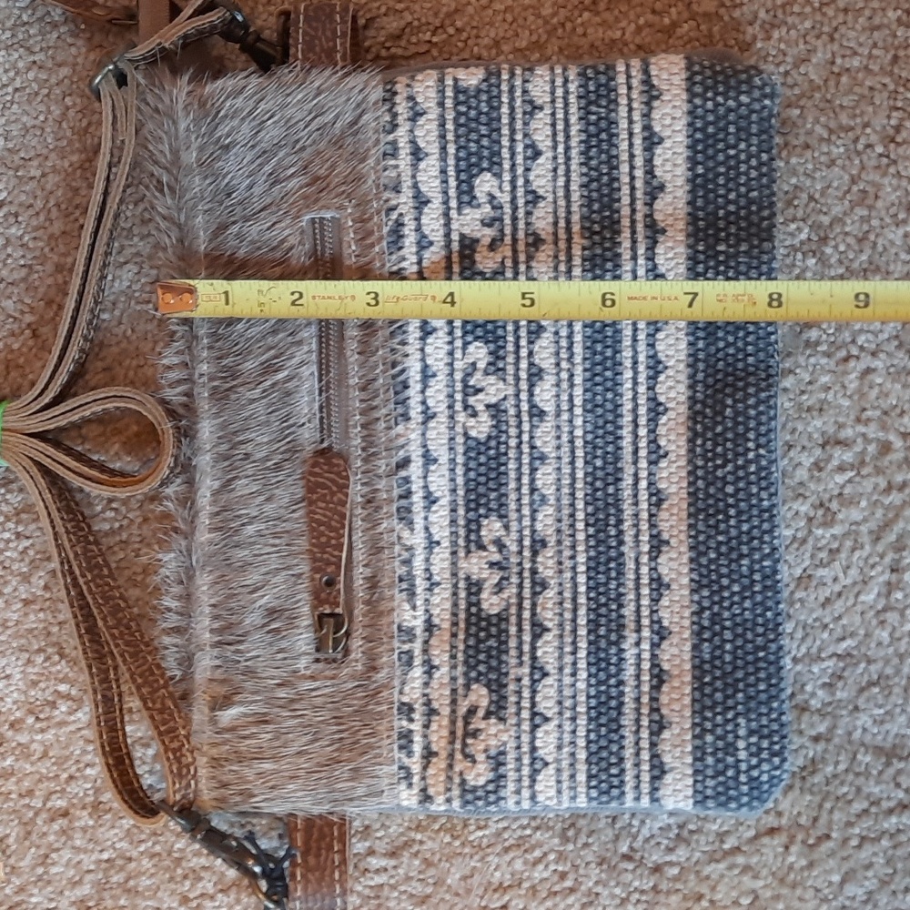NWT Myra Crossbody purse - Picture 5 of 6